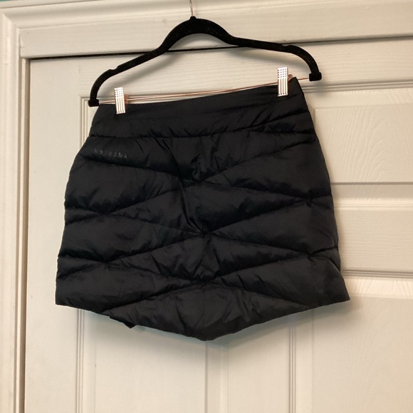 💥PRICE DROP💥 Suletekk Skirt - Picture 3 of 5